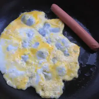 Make Korean chili egg burrito step 4