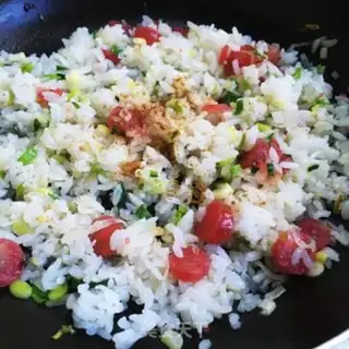 Make Garlic sausage fried rice step 7