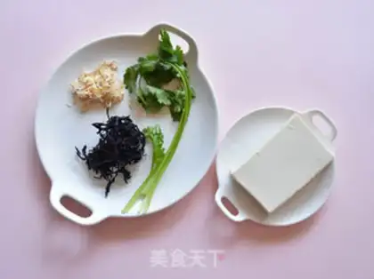 Make Tofu crayfish rice soup step 0