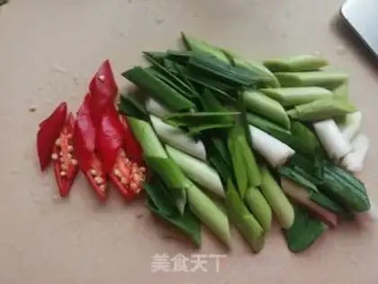 Make Garlic meat step 1