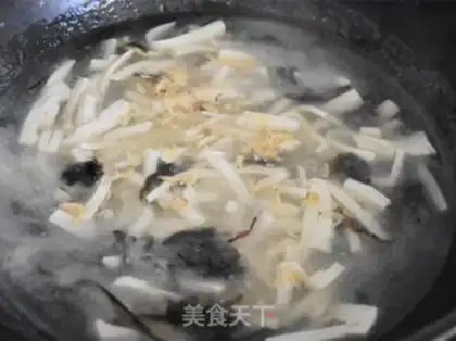 Make Tofu crayfish rice soup step 5