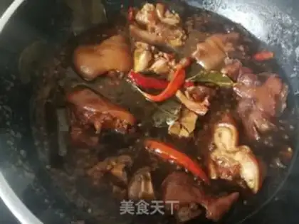 Make Spicy pig hoof step 8