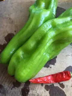 Make Weenie chili eggs step 0