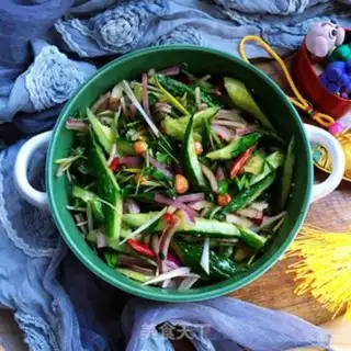 Make Onion silk cucumber step 7