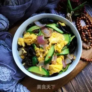 Make cucumber eggs fried wood step 10