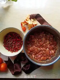 Make Spicy red rabbit step 1