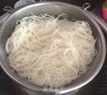 Make I used to make rice powder step 0