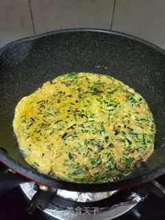Make Fried prawn omelet step 7