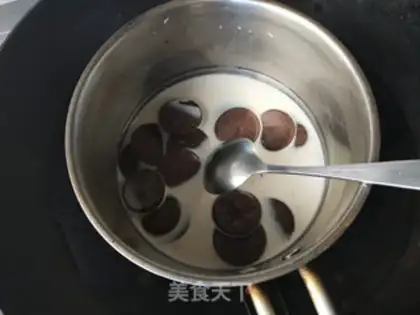 Make Chocolate mousse cake step 11