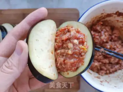 Make A red tomato box step 3
