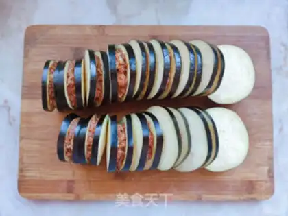 Make A red tomato box step 4