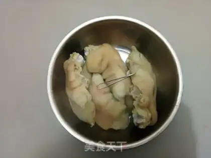 Make Old soup pig hands step 4