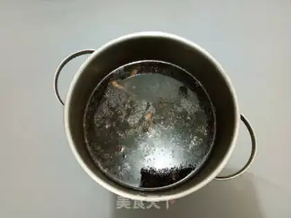 Make Old soup pig hands step 5