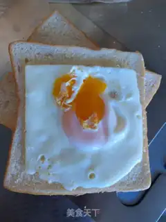 Make Egg cheese sandwich step 2