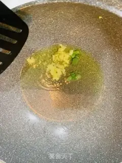 Make Celery leaves and tofu step 2