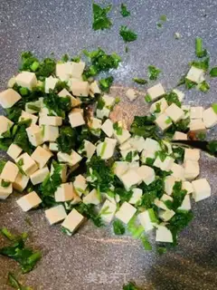 Make Celery leaves and tofu step 5