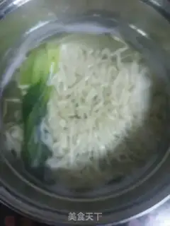 Make Spicy noodles step 4