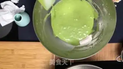 Make Tea lava-flowing cupcakes step 6