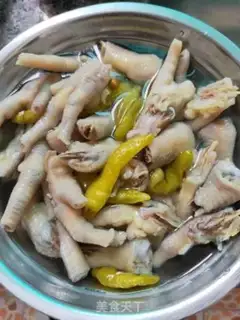 Make Homemade pepper claws step 6