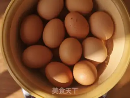 Make Scrambled tea and eggs step 4
