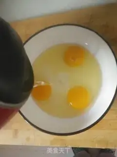 Make Microwave eggs step 2