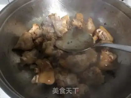 Make Spicy pan pig hoof step 2