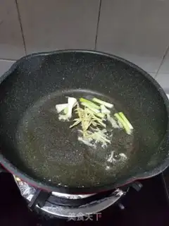 Make Shrimp skin and radish step 3