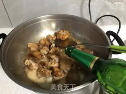 Make Spicy pan pig hoof step 3
