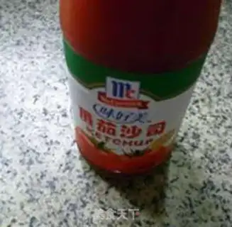 Make Tomato fried eggs step 2