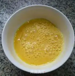 Make Tomato fried eggs step 3