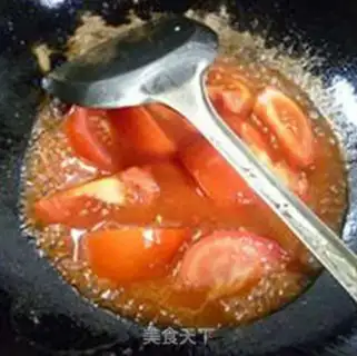 Make Tomato fried eggs step 8