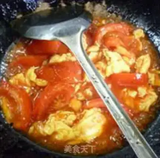Make Tomato fried eggs step 10
