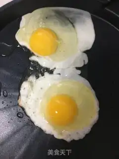 Make Cheese omelet sandwich step 0
