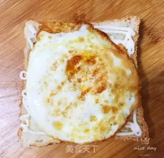 Make Cheese omelet sandwich step 5