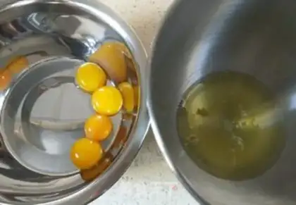 Make Eight-inch steam cake step 0