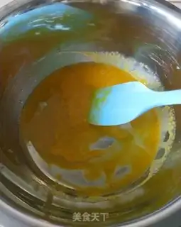 Make Eight-inch steam cake step 2
