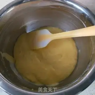 Make Eight-inch steam cake step 5