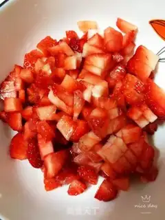 Make Strawberry candy dumplings step 1