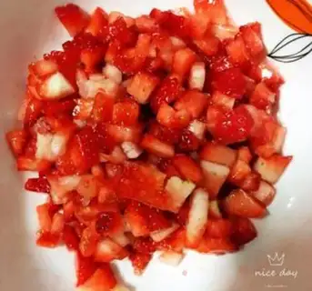 Make Strawberry candy dumplings step 3