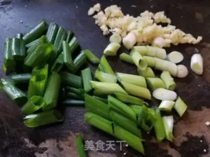 Make Pelican oil and vegetables step 1