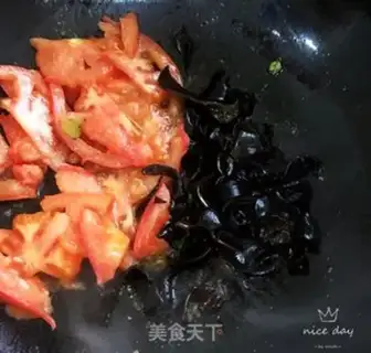 Make Tomato bean lumber egg soup step 6