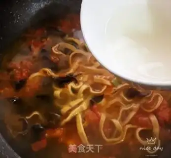 Make Tomato bean lumber egg soup step 12