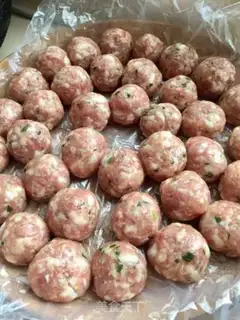 Make Meatballs step 5