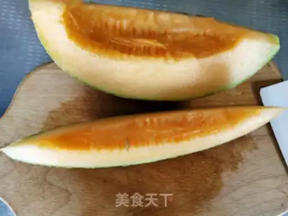 Make A melon boat step 0