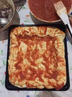 Make Cheese rolls of veggie ham and milk pizza step 2