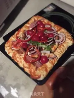 Make Cheese rolls of veggie ham and milk pizza step 3