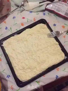 Make Cheese rolls of veggie ham and milk pizza step 6