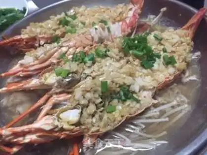 Make Garlic steamed lobster step 10