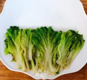 Make Pelican garlic lettuce step 5