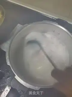 Make Lobster congee step 1